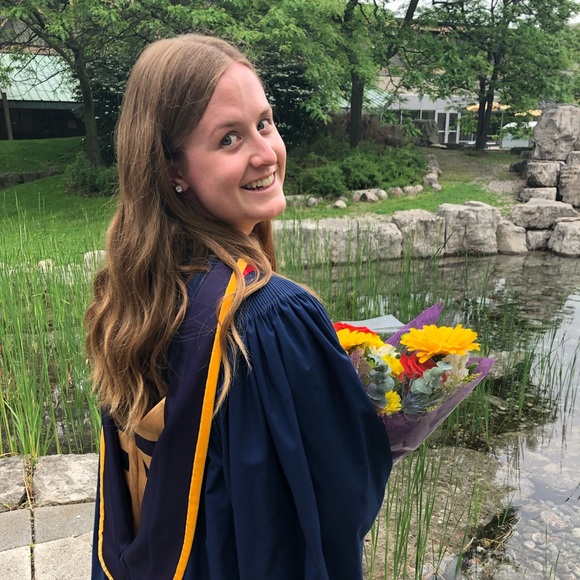 Meet your Posher, Allison - Picture 1 of 1